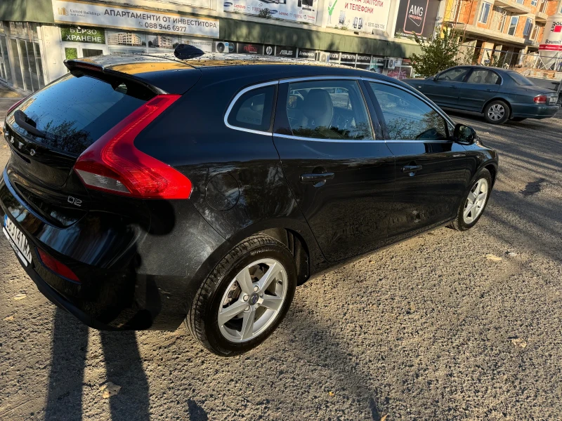 Volvo V40, снимка 4 - Автомобили и джипове - 47914259