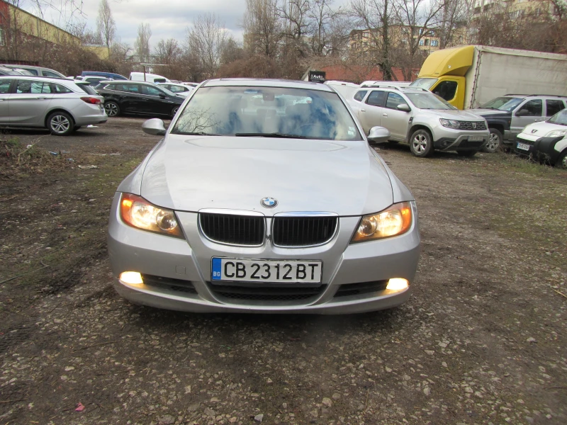 BMW 330, снимка 1 - Автомобили и джипове - 48641321