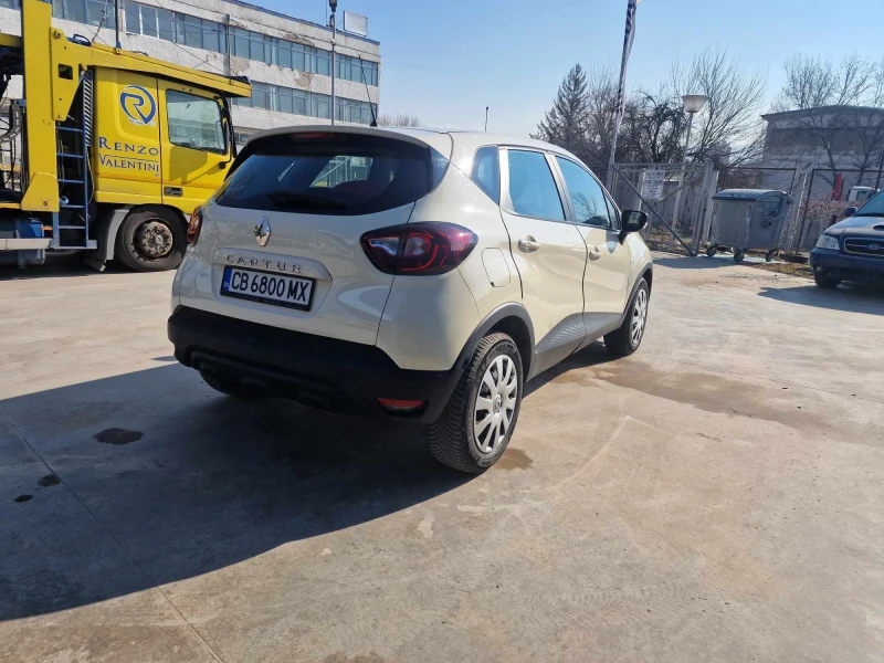 Renault Captur 0.9 TCE, снимка 4 - Автомобили и джипове - 49218928