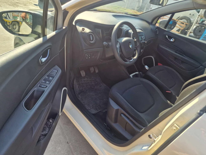 Renault Captur 0.9 TCE, снимка 9 - Автомобили и джипове - 49218928