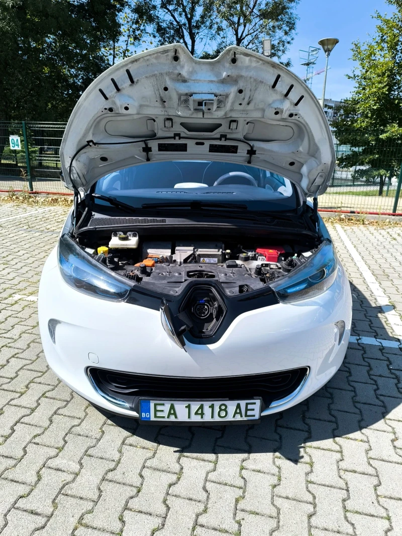 Renault Zoe СОБСТВЕНА БАТЕРИЯ, снимка 8 - Автомобили и джипове - 51594213