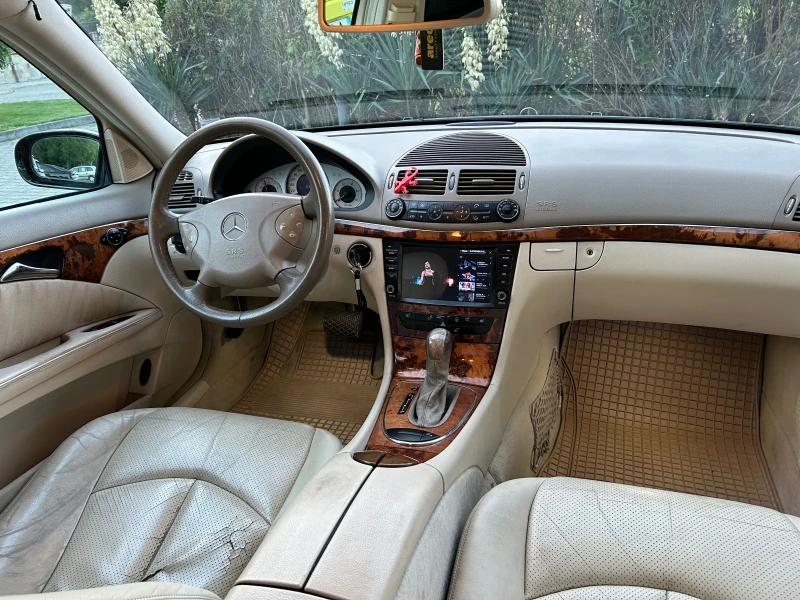 Mercedes-Benz E 320 3.2, снимка 6 - Автомобили и джипове - 52332930