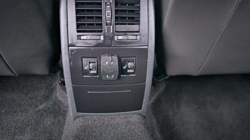 Skoda Octavia 2.0iVRS ABT 241k.c., снимка 10 - Автомобили и джипове - 52576133