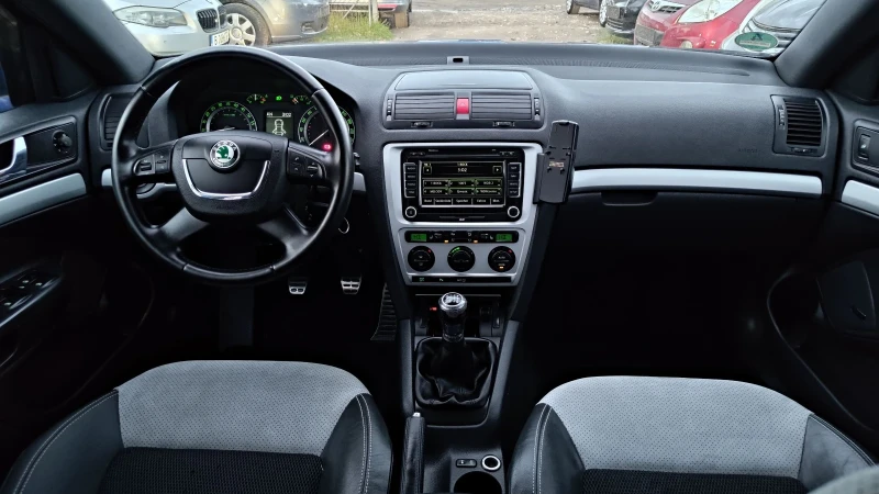 Skoda Octavia 2.0iVRS ABT 241k.c., снимка 9 - Автомобили и джипове - 52576133