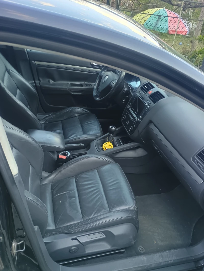 VW Golf 5, снимка 9 - Автомобили и джипове - 52590857