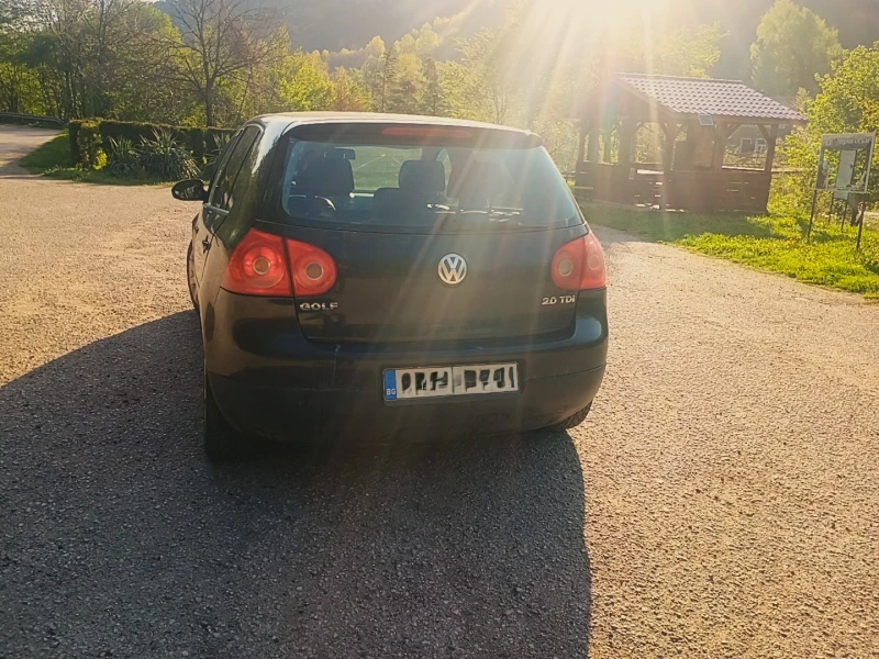 VW Golf 5, снимка 4 - Автомобили и джипове - 52590857