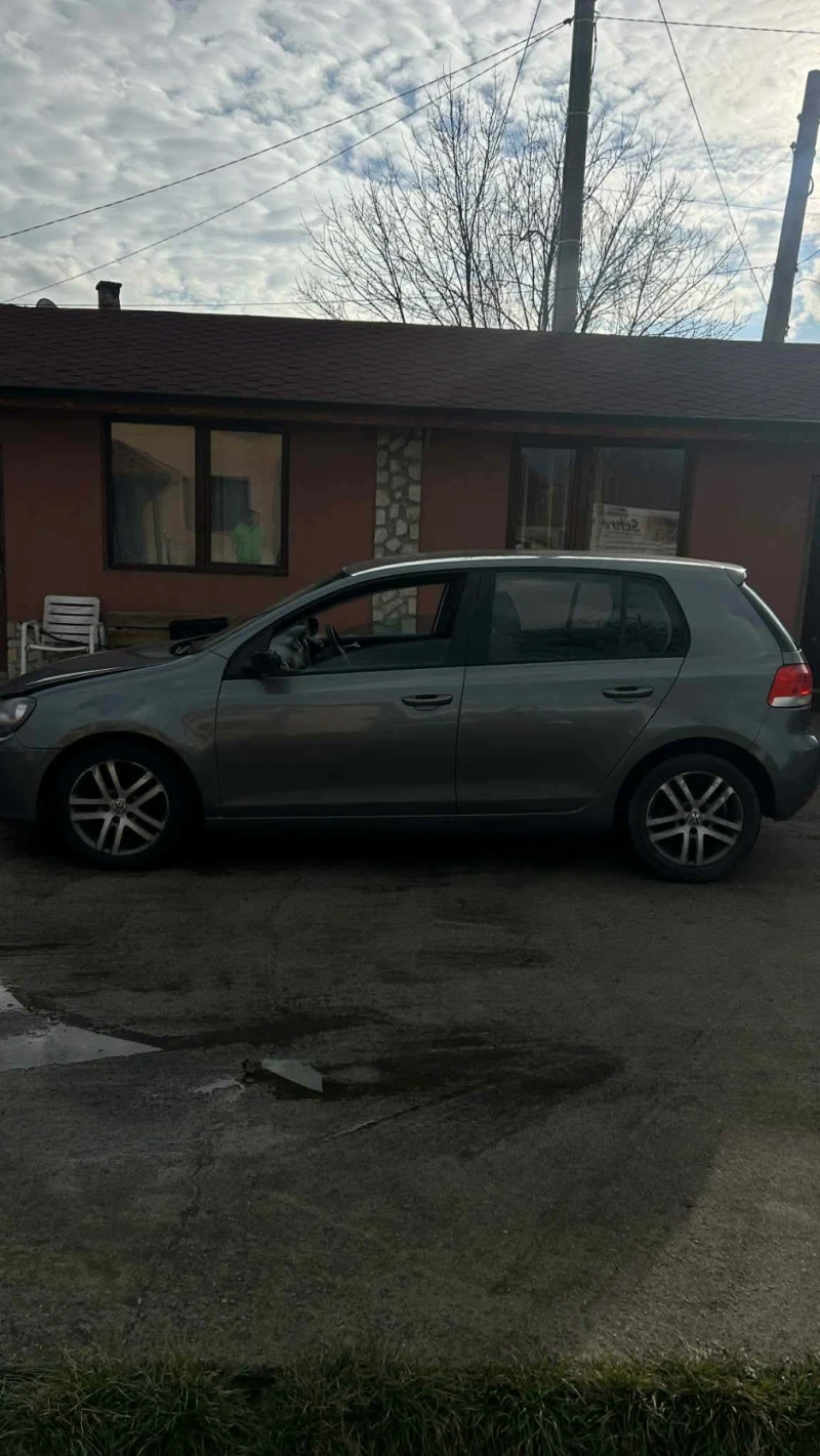 VW Golf, снимка 5 - Автомобили и джипове - 53295799