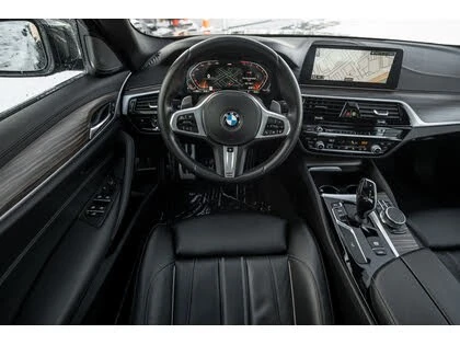 BMW 540 * М-Package* * HeadUp* AвтоКредит* (ЦЕНА ДО БГ), снимка 13 - Автомобили и джипове - 54116041