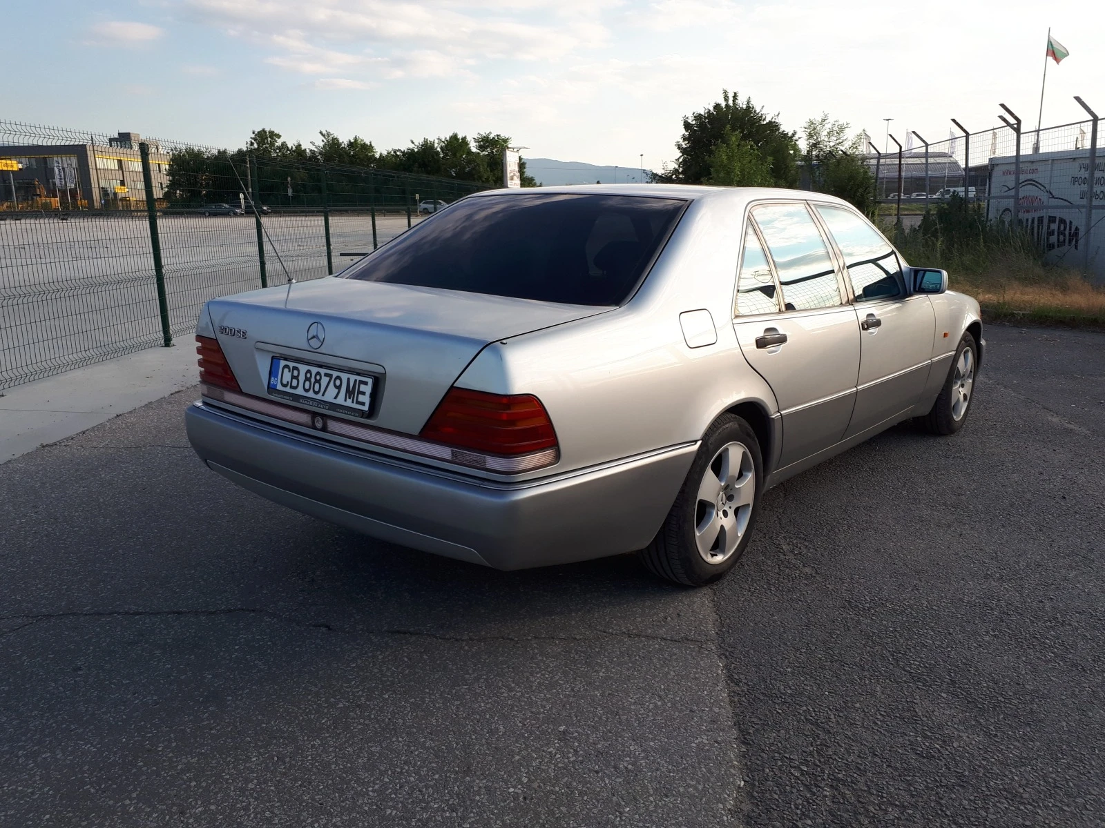 Mercedes-Benz S 300 SE-W140 - изображение 7