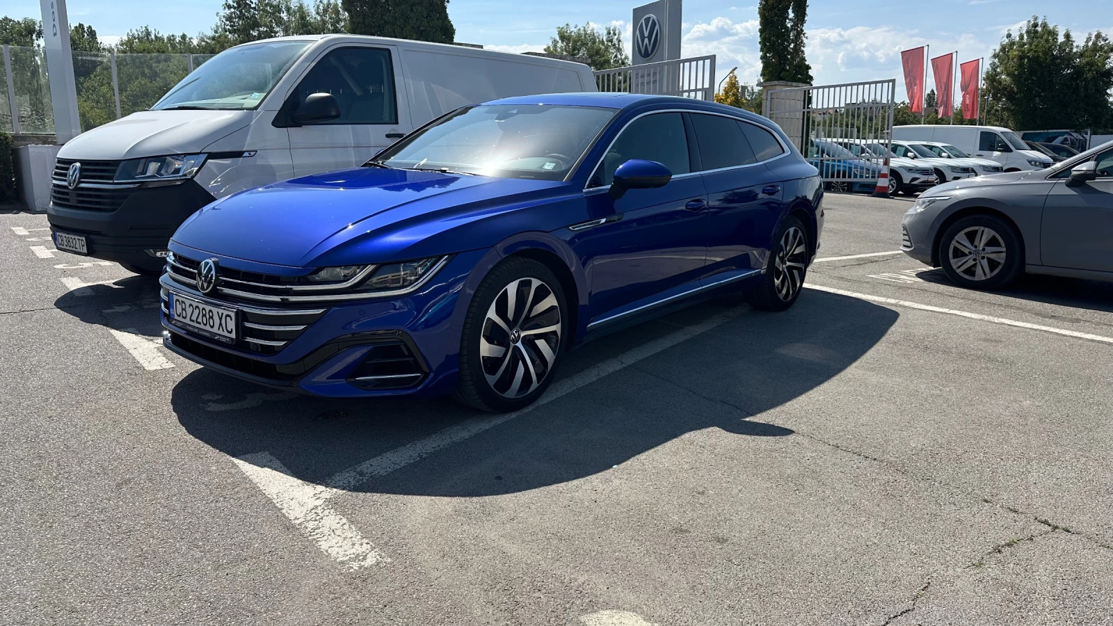 VW Arteon Panorama 360 CAM R line Гаранция до 2029 - изображение 5