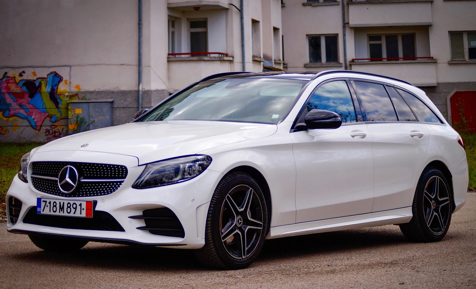 Mercedes-Benz C 220 * AMG * FULL DIGITAL * MultiBeam * 9G * PANORAMA * - изображение 2