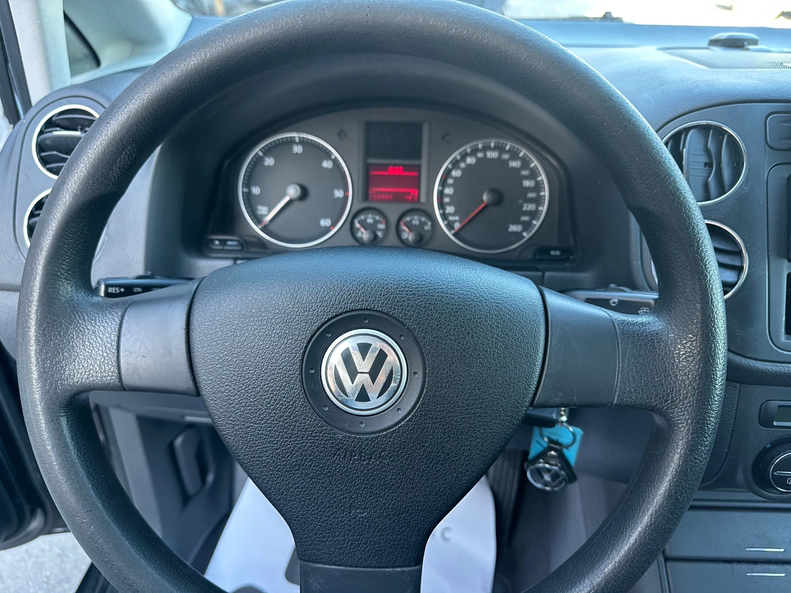 VW Golf Plus 2, 0TDI-140 k.c. - изображение 9