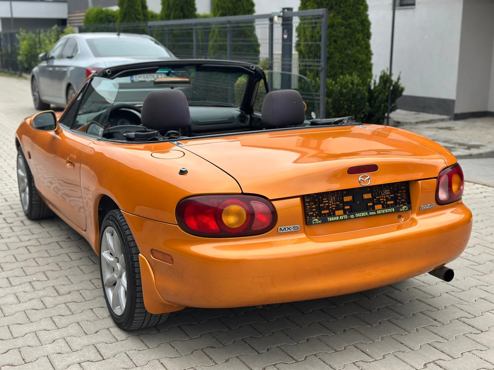 Mazda Mx-5 БЕНЗИН-КАБРИОЛЕТ - изображение 9