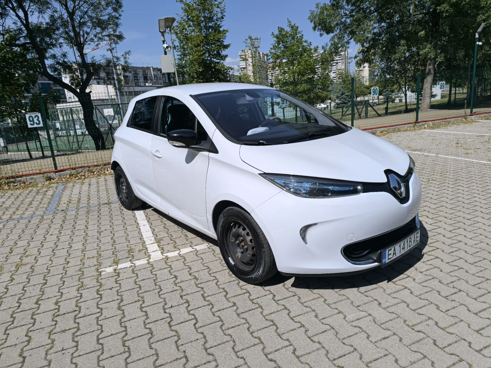 Renault Zoe СОБСТВЕНА БАТЕРИЯ - изображение 3