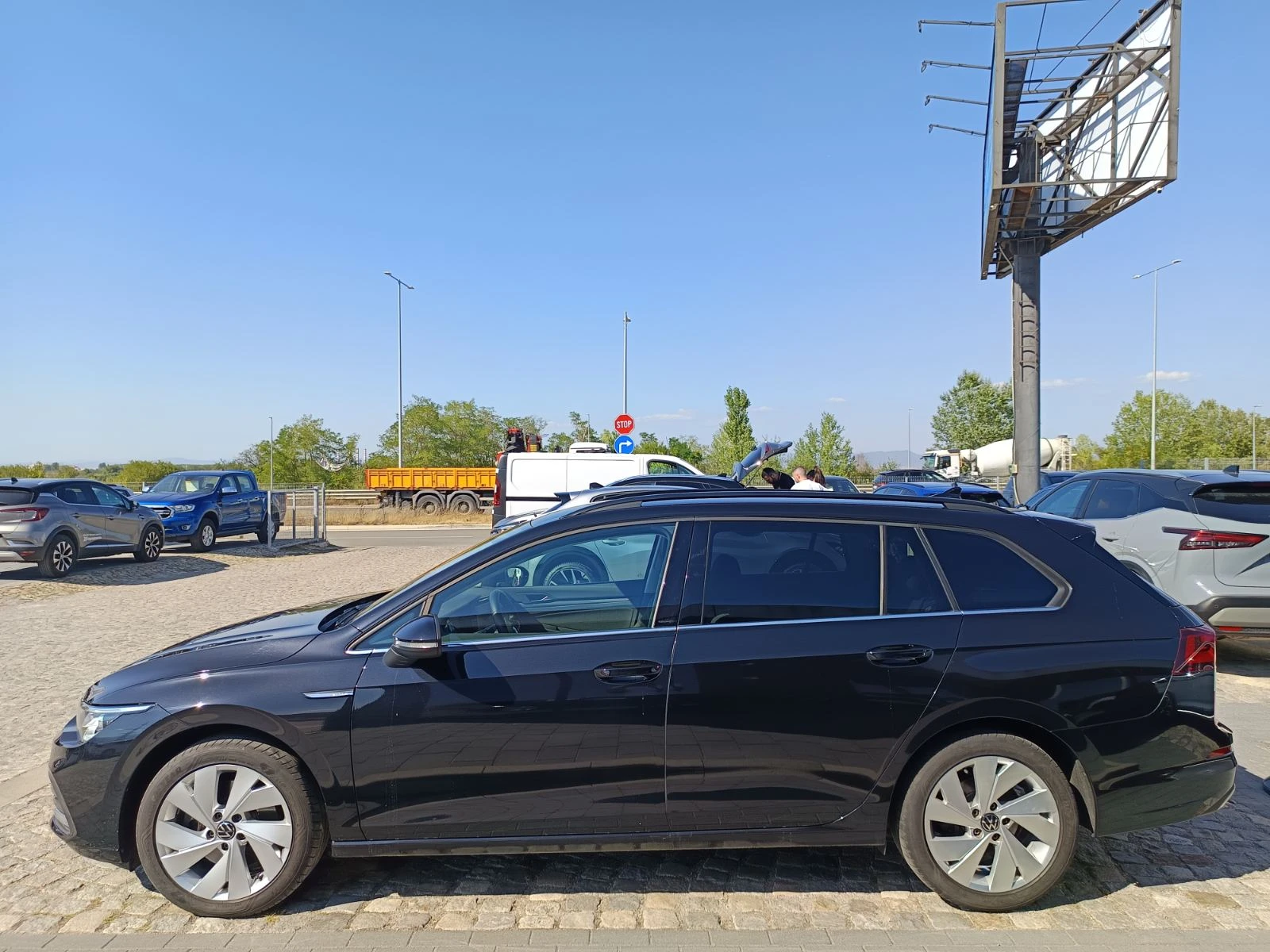 VW Golf VIII 2.0 TDI 150 к.с. DSG - изображение 6