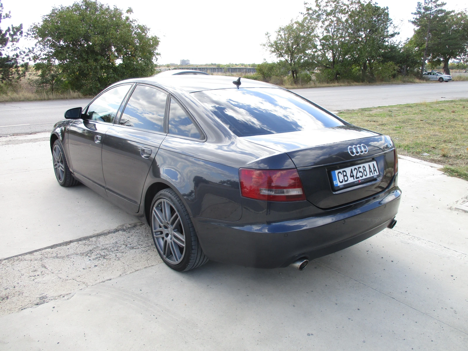Audi A6 3.2/ГАЗ-БЕНЗИН/4х4/255кс./КАТО НОВА - изображение 6