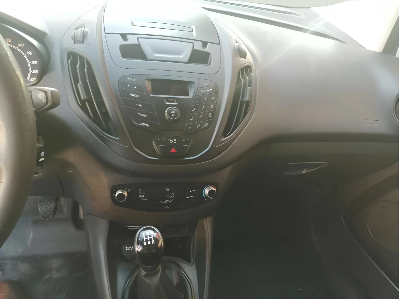 Ford Courier 1.5 TDCi - изображение 10
