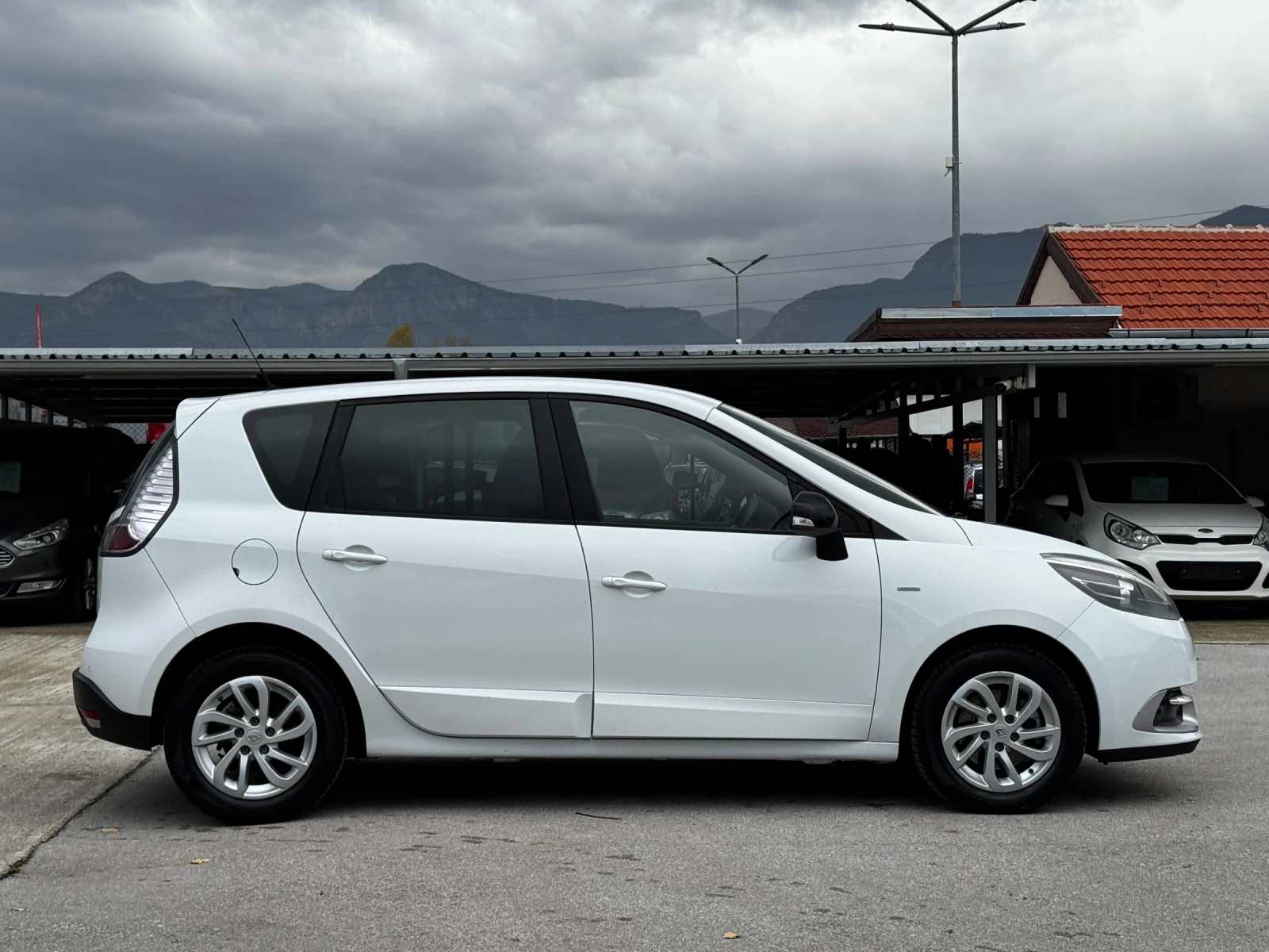 Renault Scenic 1.5DCI ИТАЛИЯ EURO 6B - изображение 5