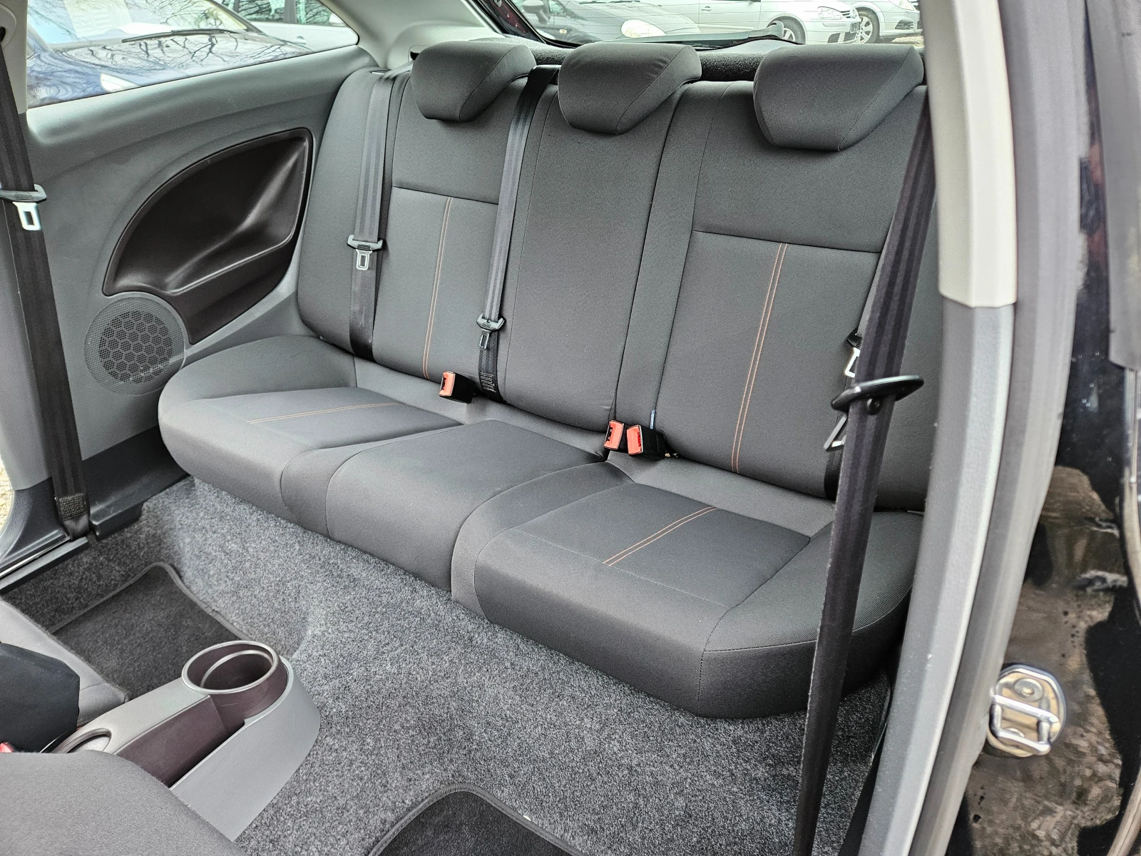 Seat Ibiza 1.6 90кс.FACELIFT - изображение 10