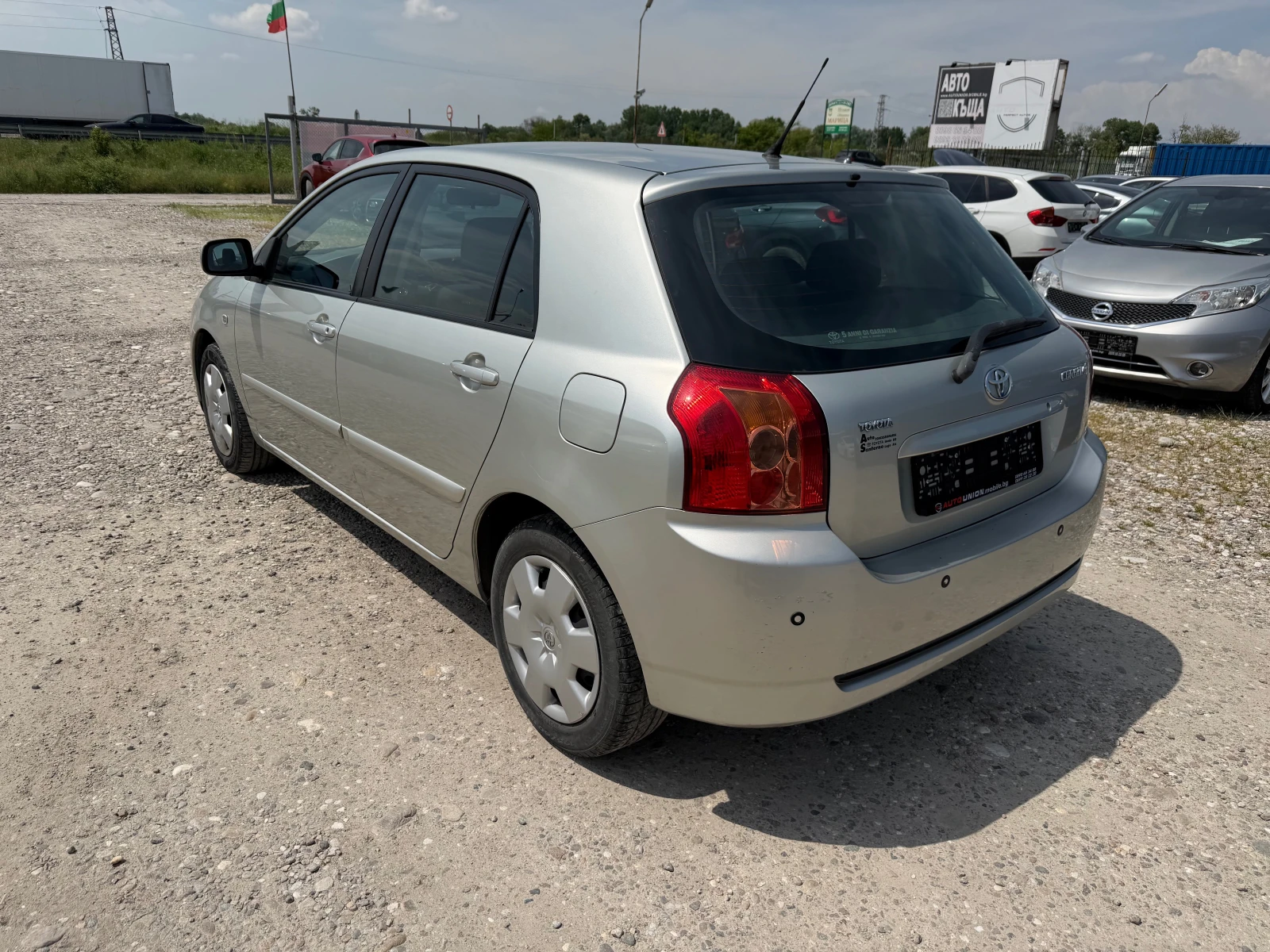 Toyota Corolla 1.4 VVTI(КАТО НОВА), снимка 7 - Автомобили и джипове - 54503267