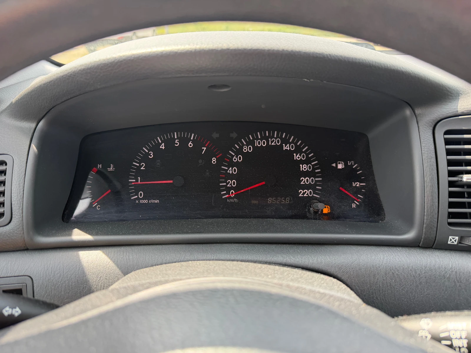 Toyota Corolla 1.4 VVTI(КАТО НОВА), снимка 16 - Автомобили и джипове - 54503267