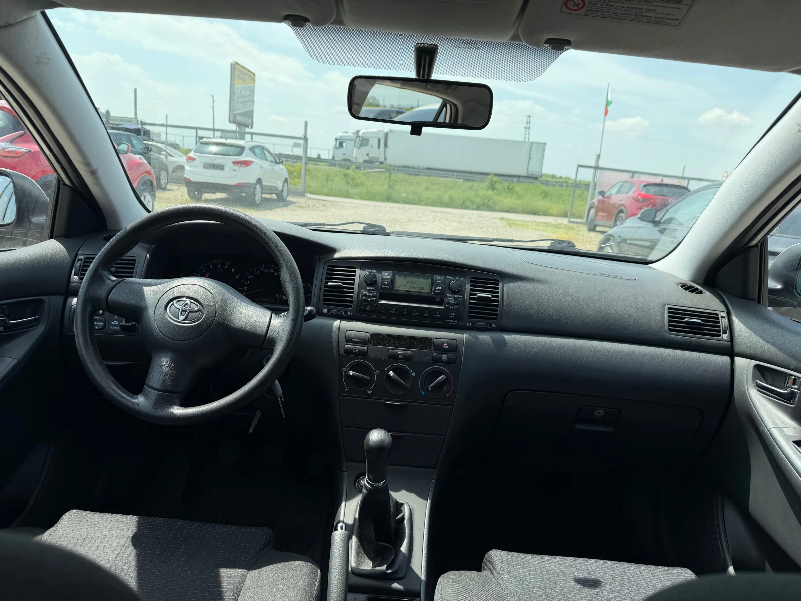 Toyota Corolla 1.4 VVTI(КАТО НОВА), снимка 15 - Автомобили и джипове - 54503267