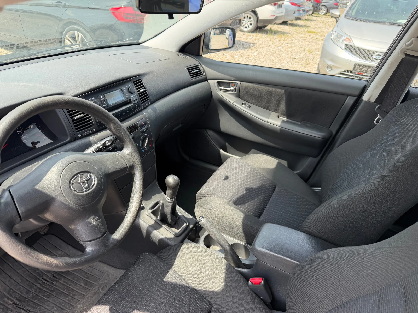 Toyota Corolla 1.4 VVTI(КАТО НОВА), снимка 11 - Автомобили и джипове - 54503267