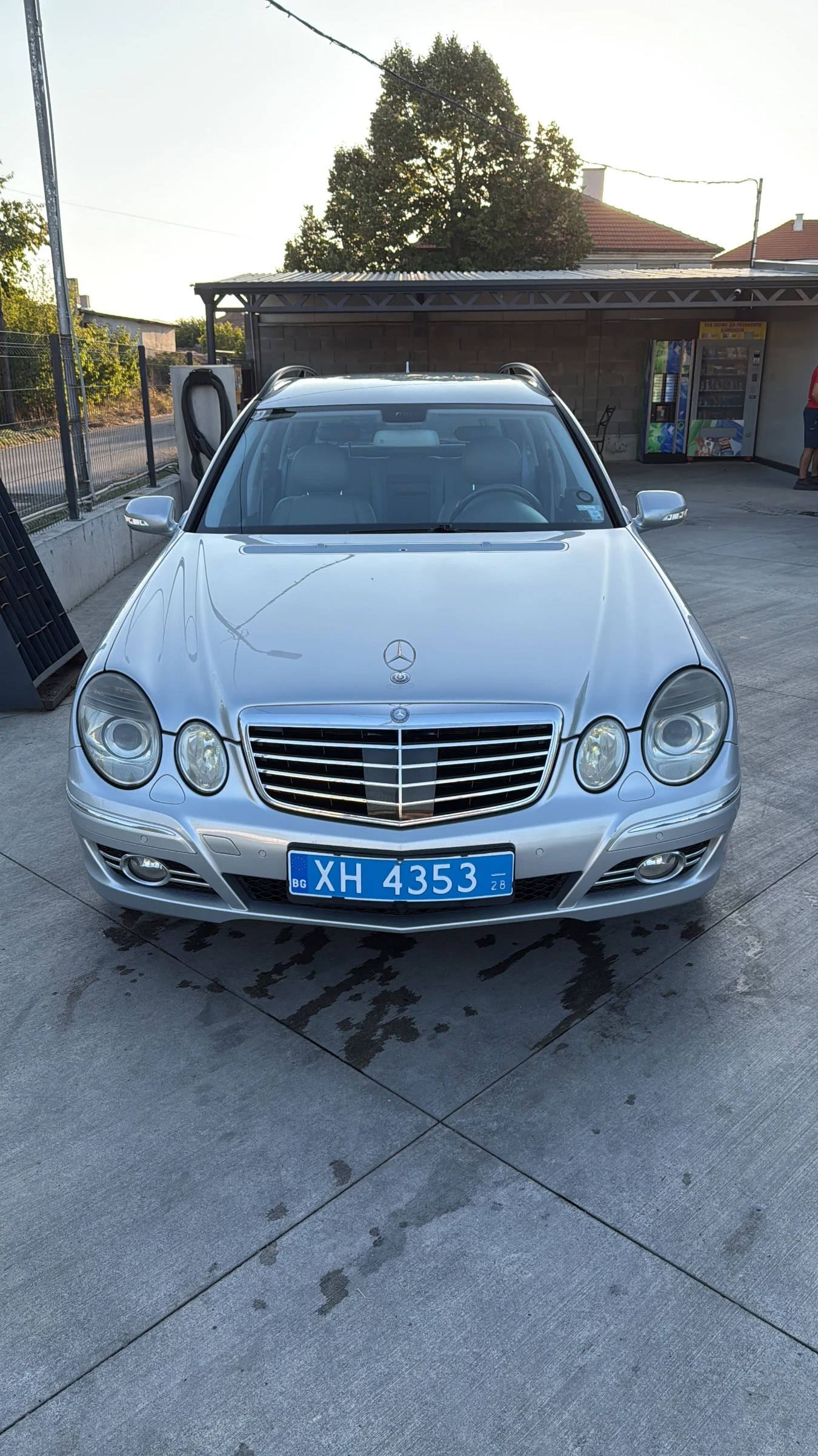 Mercedes-Benz E 280