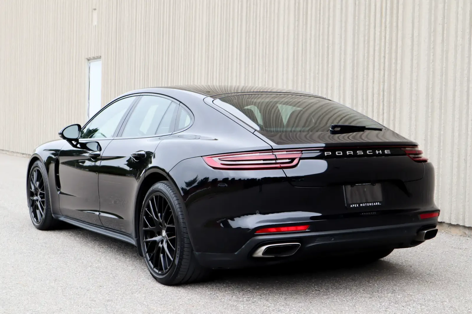 Porsche Panamera 4* BOSE* ПОДГРЕВ* ОБДУХВАНЕ* ПАНОРАМА* , снимка 3 - Автомобили и джипове - 55049962