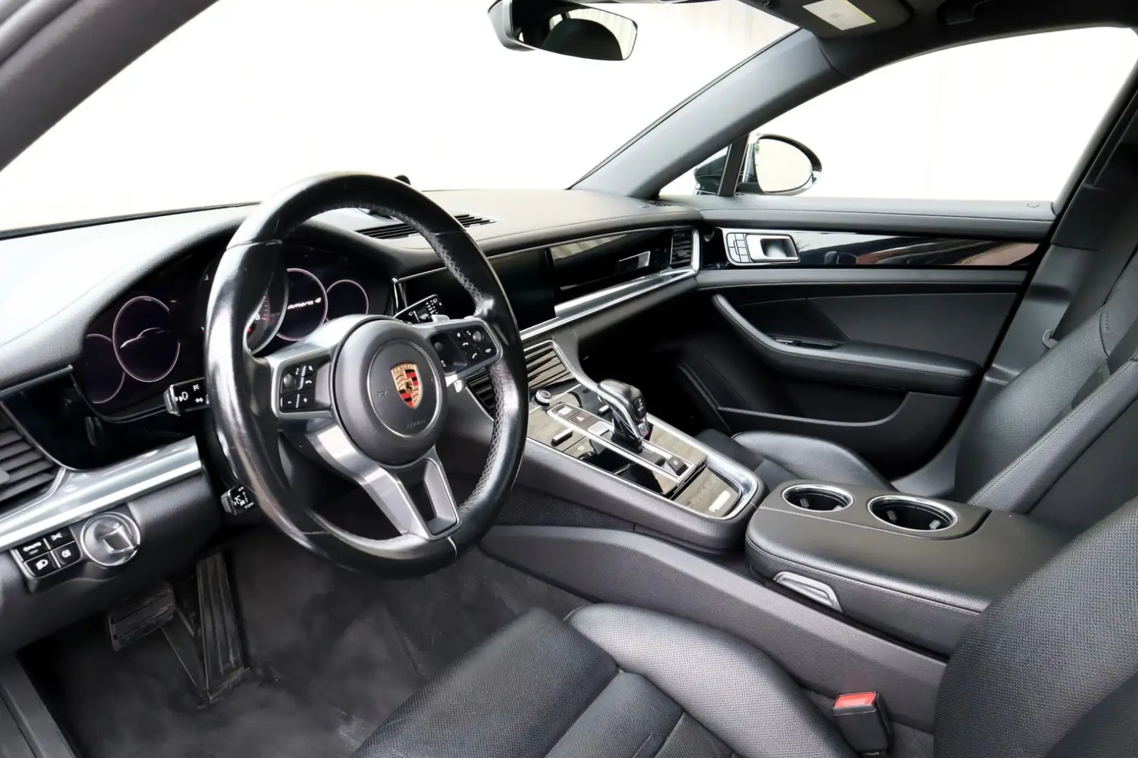 Porsche Panamera 4* BOSE* ПОДГРЕВ* ОБДУХВАНЕ* ПАНОРАМА* , снимка 10 - Автомобили и джипове - 55049962