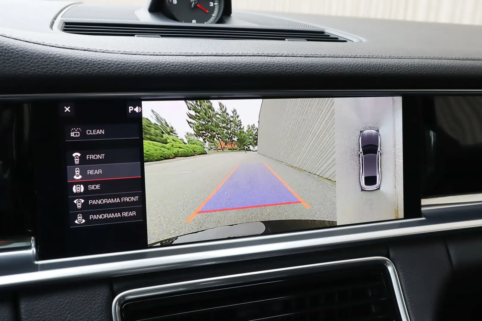Porsche Panamera 4* BOSE* ПОДГРЕВ* ОБДУХВАНЕ* ПАНОРАМА* , снимка 11 - Автомобили и джипове - 55049962