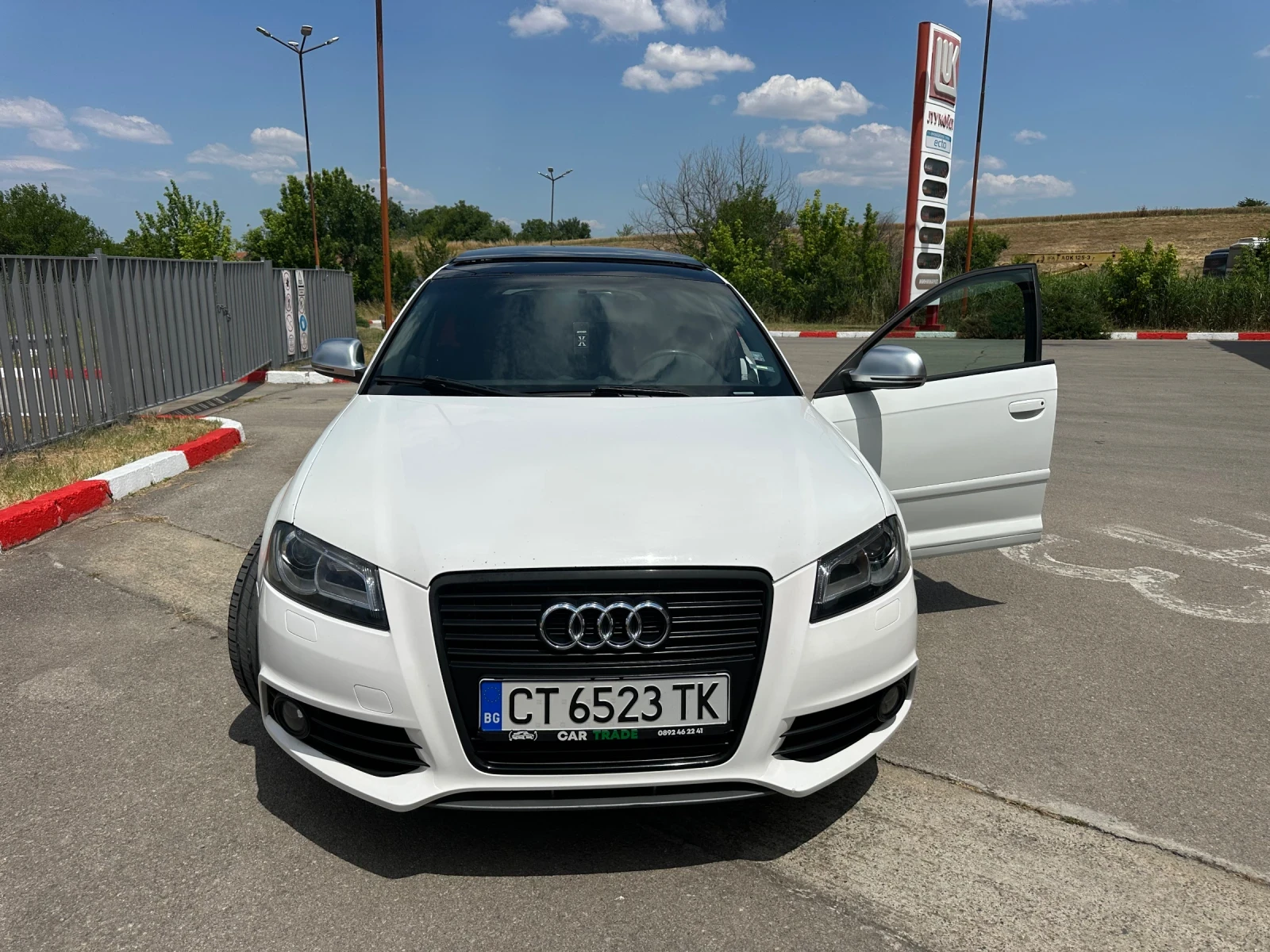 Audi A3 2.0 дизел 170 S-line DSG, снимка 4 - Автомобили и джипове - 55068599