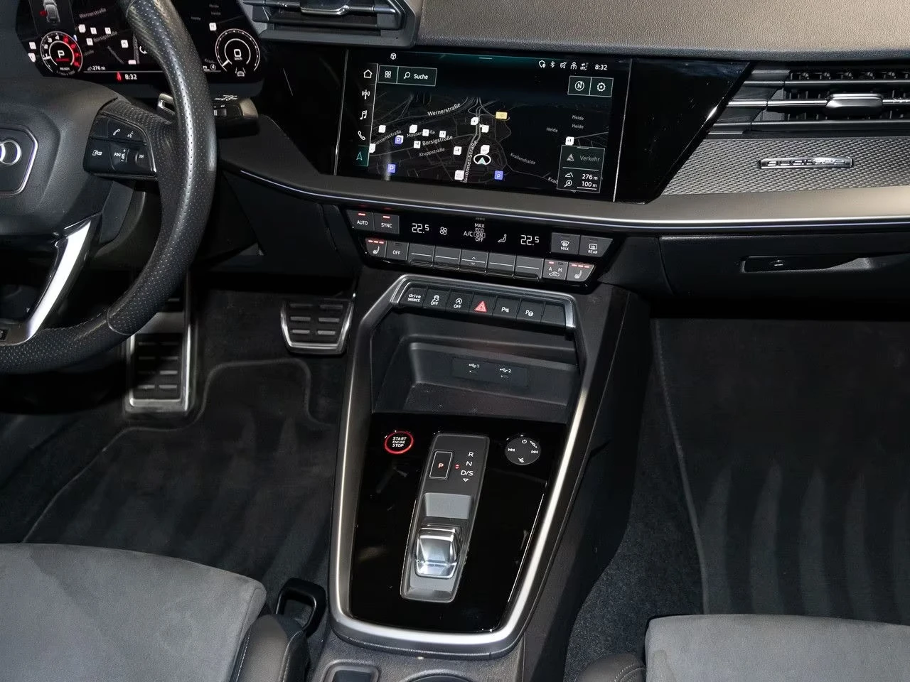 Audi Rs3 SPORTSBACK 2.5/400HP/CERAMIC/MATRIX/B&O/310h, снимка 11 - Автомобили и джипове - 55478447