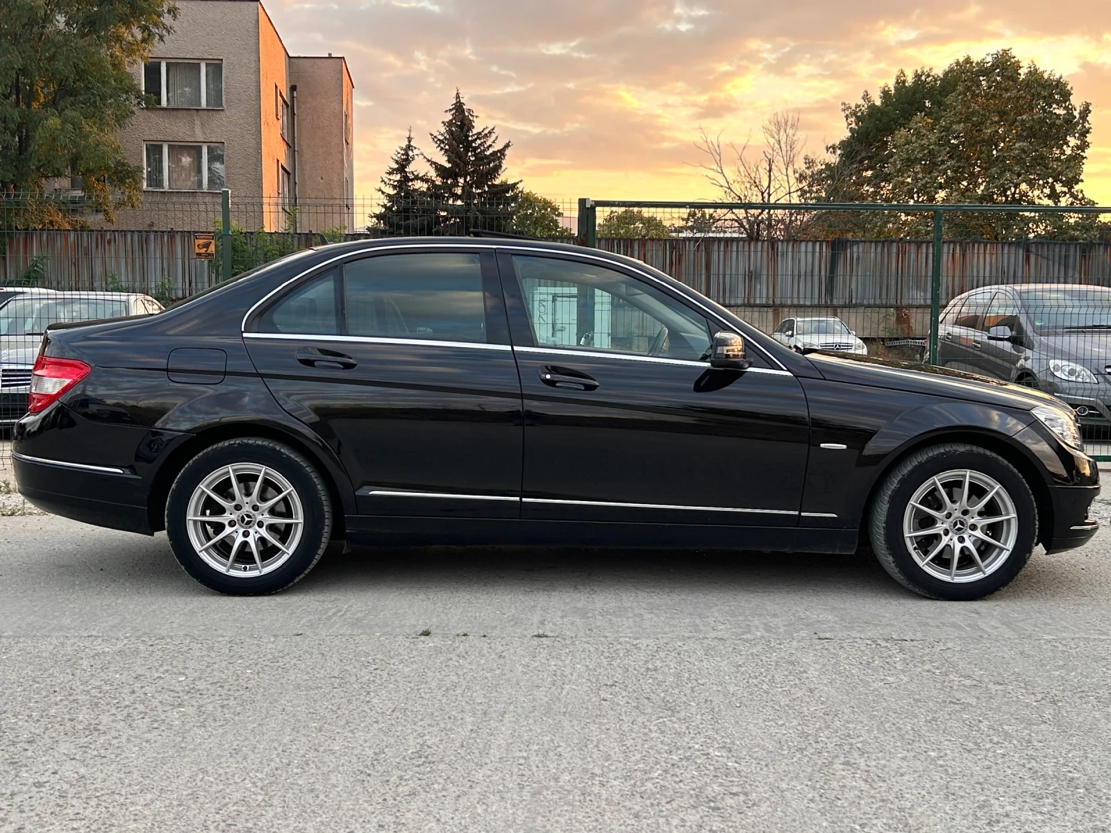 Mercedes-Benz C 220 OM646, снимка 7 - Автомобили и джипове - 55677584