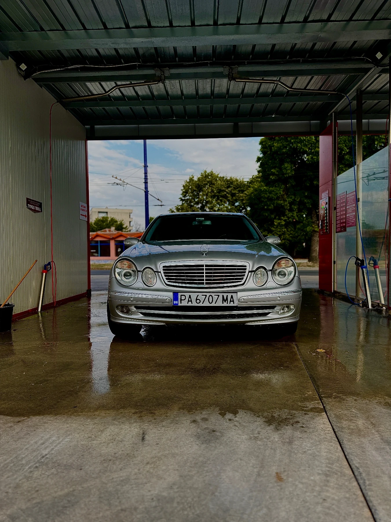 Mercedes-Benz E 500, снимка 13 - Автомобили и джипове - 56201167