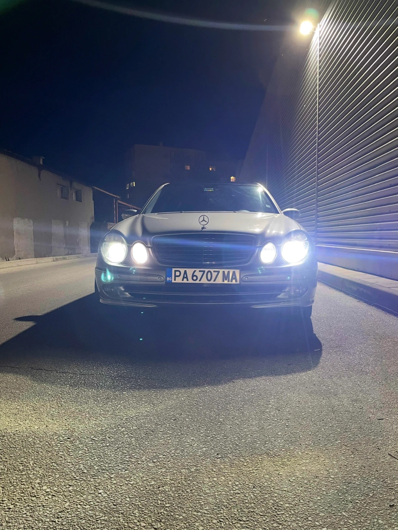 Mercedes-Benz E 500, снимка 12 - Автомобили и джипове - 56201167