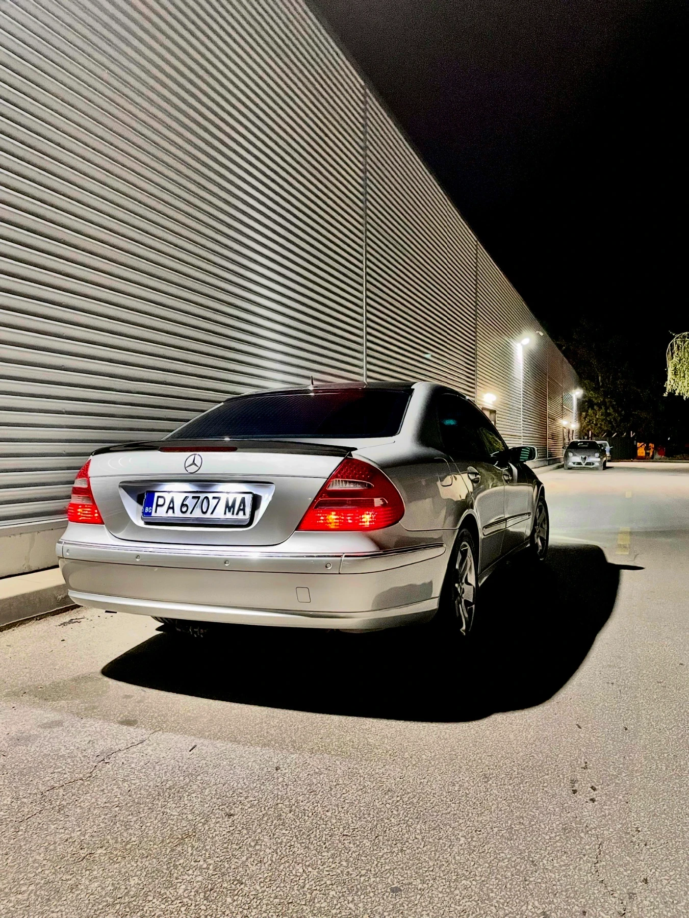 Mercedes-Benz E 500, снимка 9 - Автомобили и джипове - 56201167