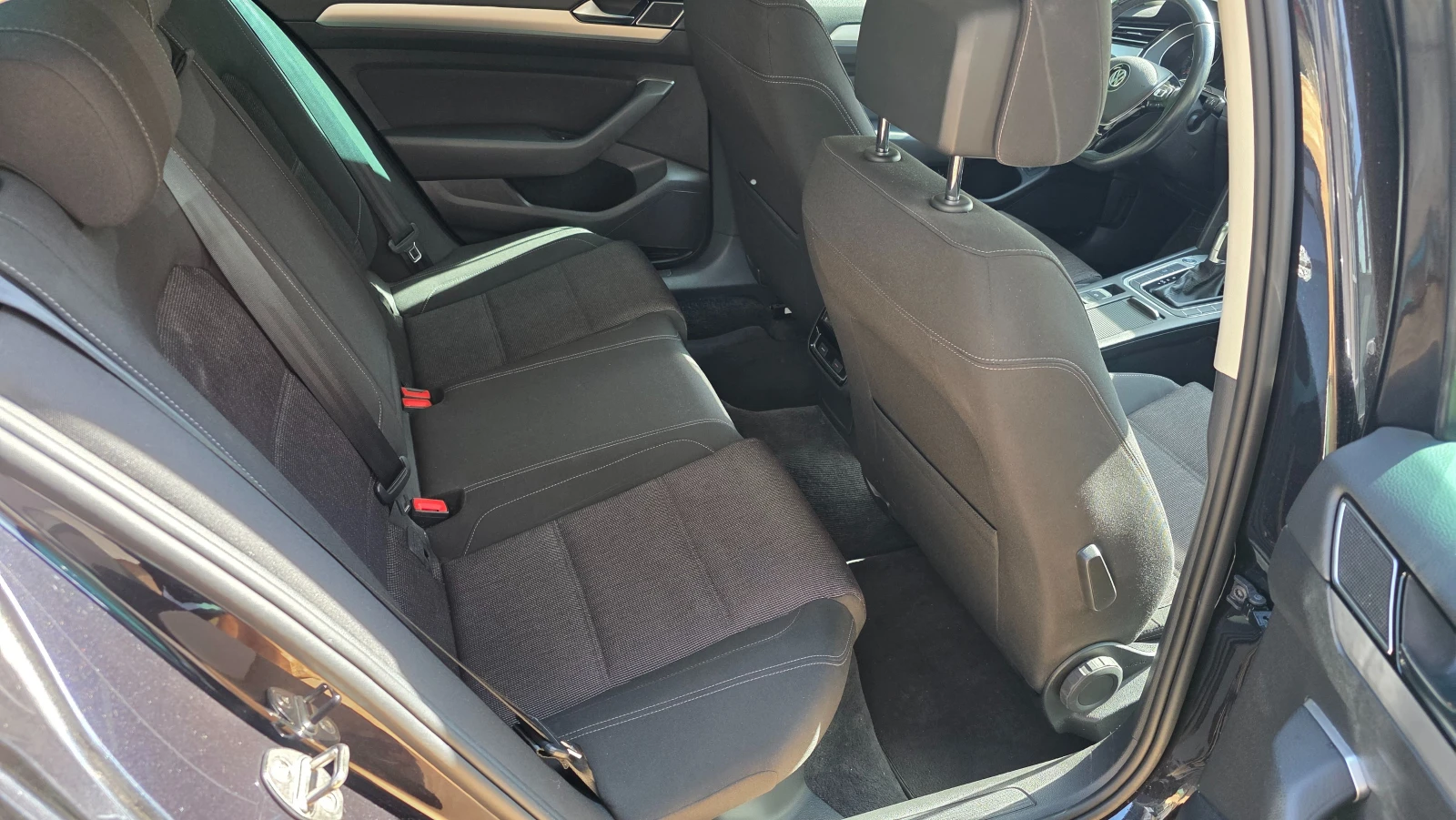VW Passat, снимка 10 - Автомобили и джипове - 56394392