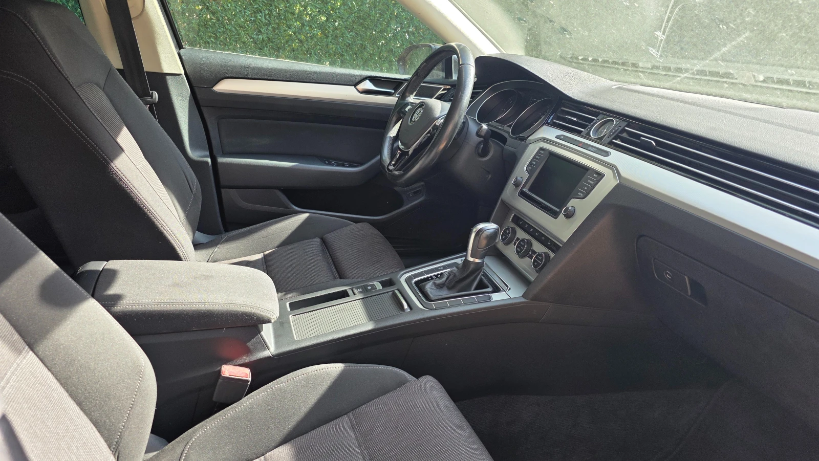 VW Passat, снимка 4 - Автомобили и джипове - 56394392