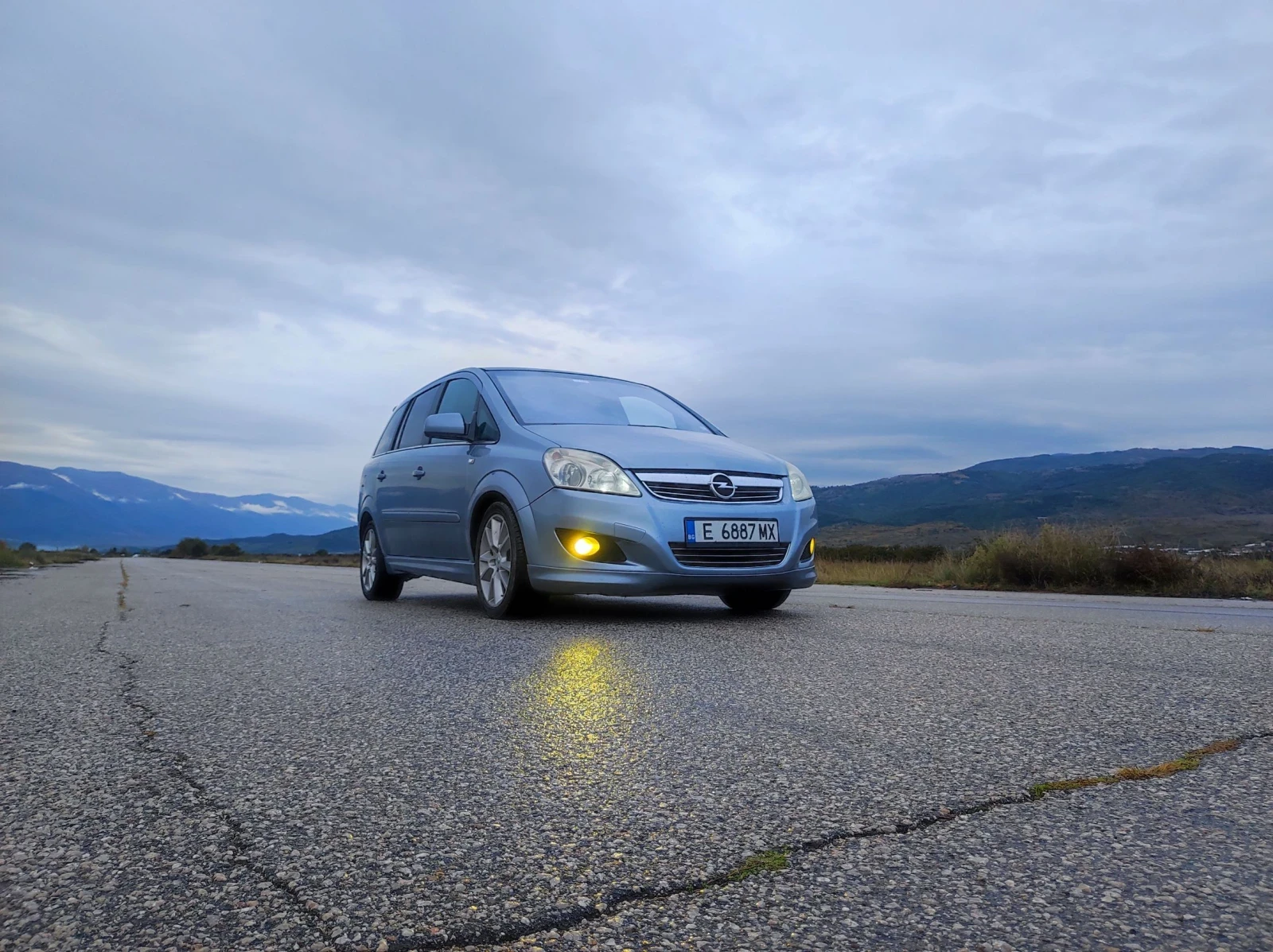 Opel Zafira 1.9CDTI OPC LINE, снимка 3 - Автомобили и джипове - 56466821