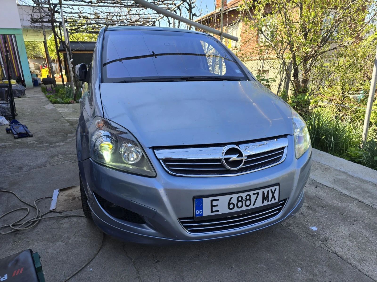 Opel Zafira 1.9CDTI OPC LINE, снимка 13 - Автомобили и джипове - 56466821