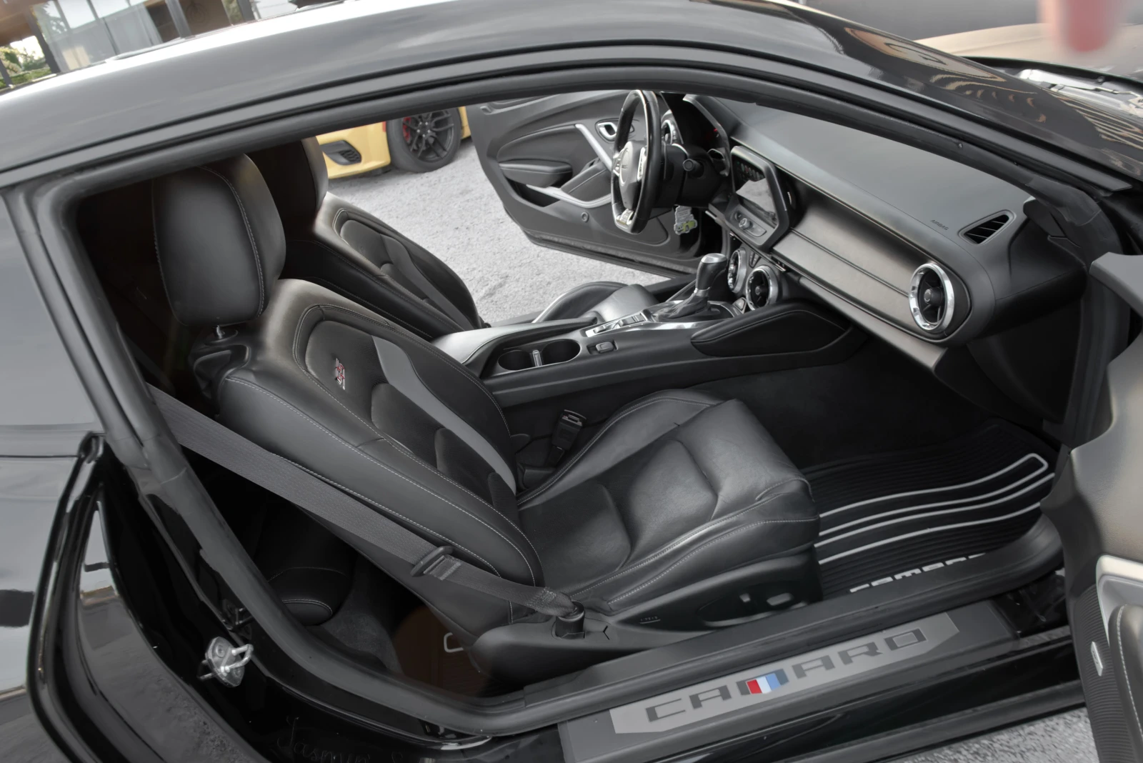 Chevrolet Camaro 6.2 SS, снимка 11 - Автомобили и джипове - 56531887