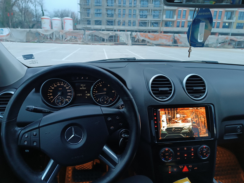 Mercedes-Benz ML 320, снимка 9 - Автомобили и джипове - 46359820
