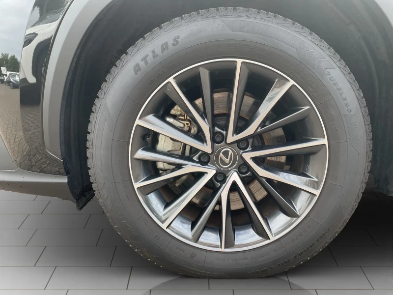Lexus NX 450 NX 450h + E-FOUR Executive Line ОЧАКВАН ВНОС гаран, снимка 15 - Автомобили и джипове - 52432560