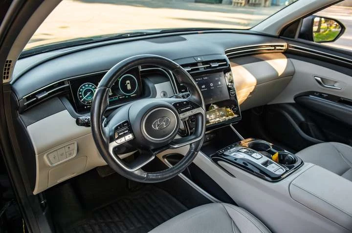 Hyundai Tucson Hybrid | Luxury - изображение 9