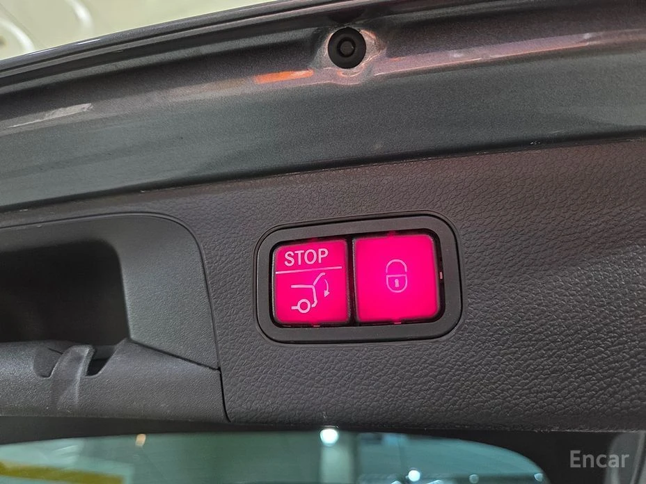 Mercedes-Benz GLC 220  - изображение 6