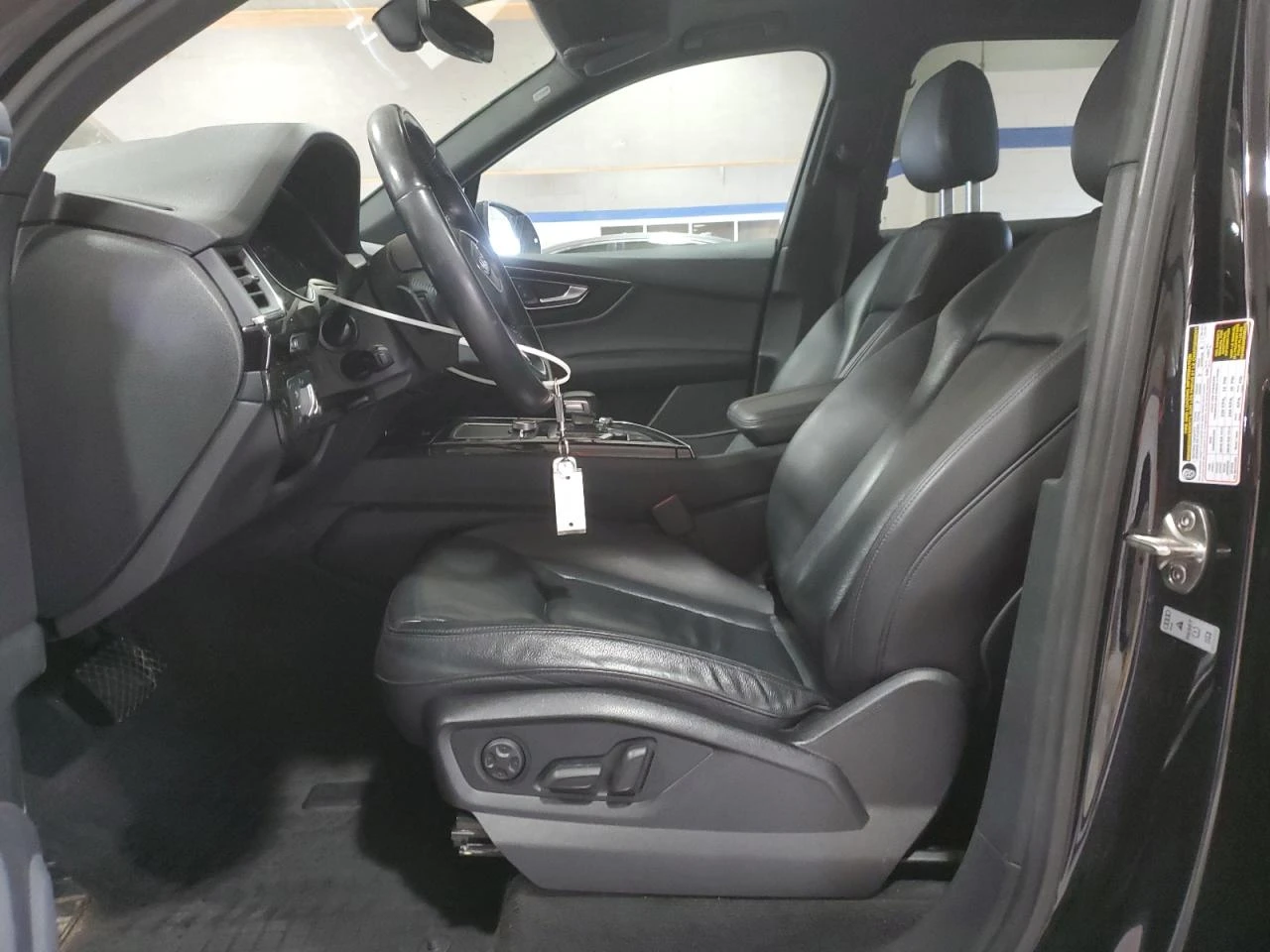 Audi Q7 Premium - изображение 7