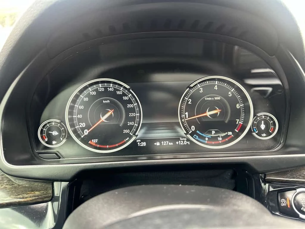 BMW X5 * АВТО КРЕДИТ* ЦЕНА ДО БГ * СЕРВИЗНА ИСТОРИЯ * , снимка 13 - Автомобили и джипове - 53861635