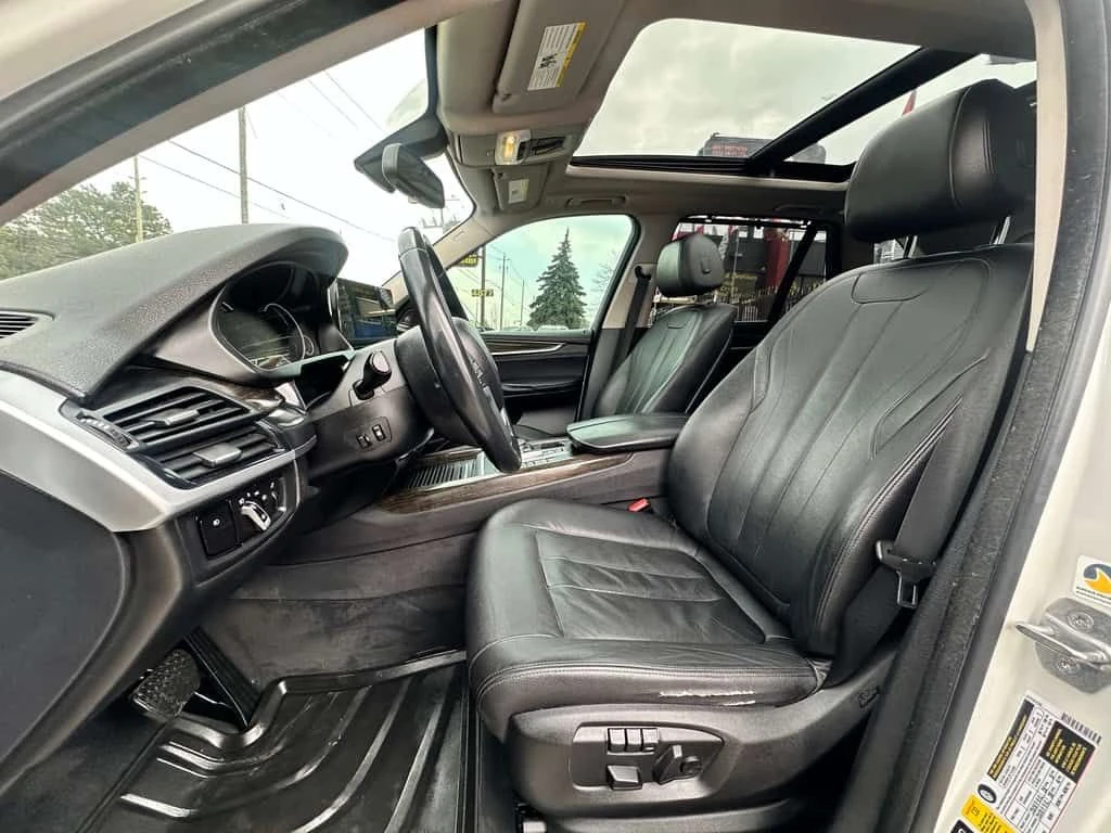 BMW X5 * АВТО КРЕДИТ* ЦЕНА ДО БГ * СЕРВИЗНА ИСТОРИЯ * , снимка 8 - Автомобили и джипове - 53861635