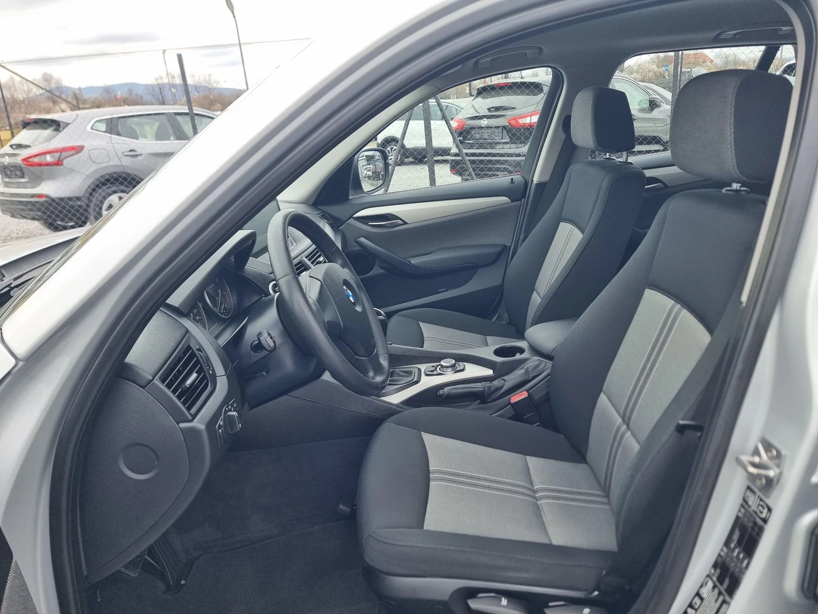 BMW X1, снимка 9 - Автомобили и джипове - 53951352